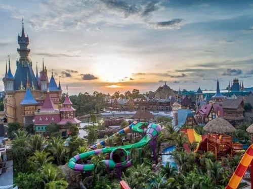 Vietnam Highlights 10 Days: From Halong Bay to Phu Quoc Island Paradise